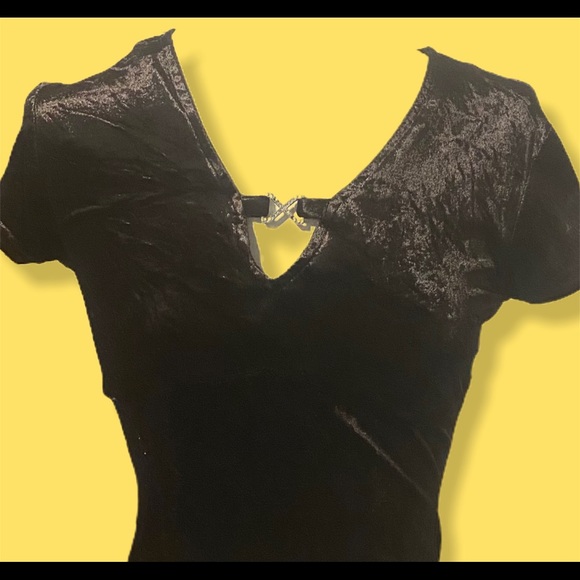 Vintage 90s Velvet Top - Picture 4 of 4